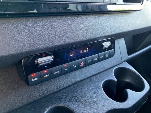 Used 2025 Mercedes-Benz Sprinter 2500 image 48