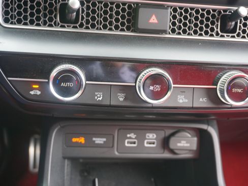 Used 2024 Honda Civic Type R image 12