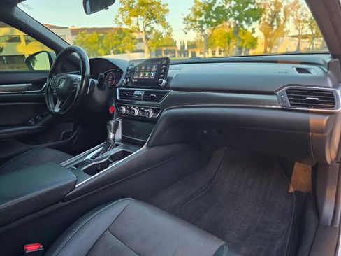 Used 2019 Honda Accord Sport image 15
