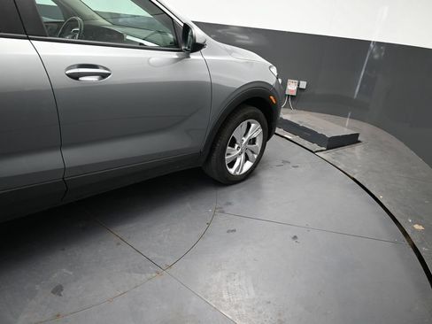 Used 2025 Buick Encore GX Preferred AWD/4WD image 23