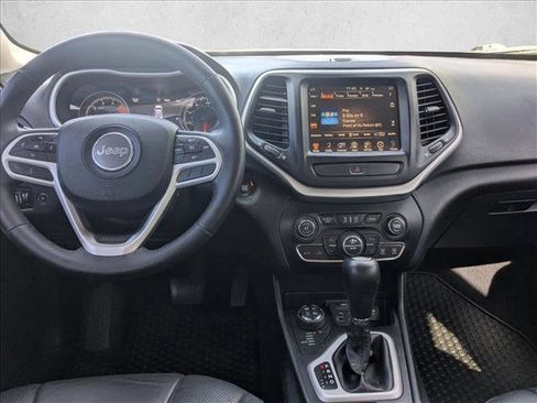 Used 2017 Jeep Cherokee Trailhawk image 17