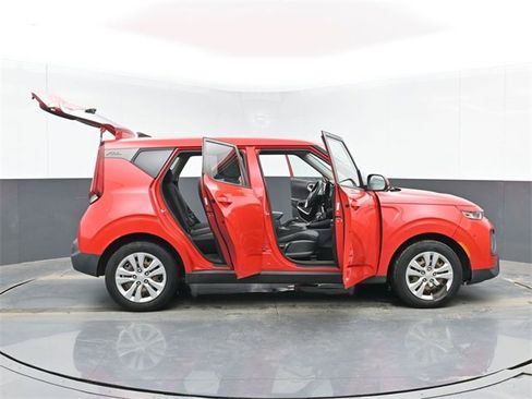 Used 2020 Kia Soul LX image 51