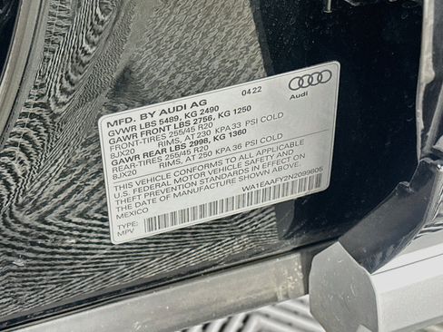 Used 2022 Audi Q5 2.0T Premium Plus w/ Premium Plus Package AWD/4WD image 12
