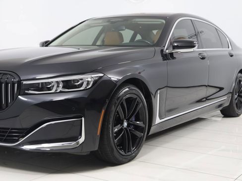 Used 2022 BMW 750i xDrive w/ Luxury Rear Seating Package image 77