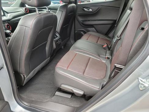 Used 2025 Chevrolet Blazer RS image 3
