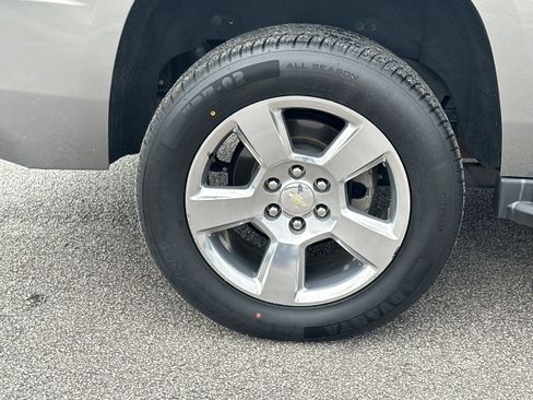 Used 2019 Chevrolet Tahoe LT RWD image 17
