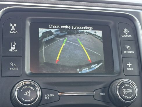 Used 2018 RAM 1500 Express RWD image 19
