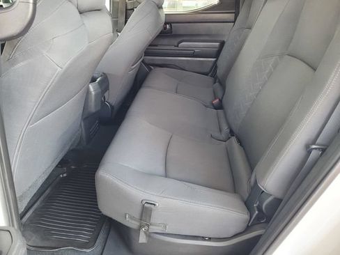 Used 2024 Toyota Tacoma SR5 AWD/4WD image 15