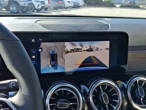 New 2026 Mercedes-Benz GLB 250 GLB 250 image 13