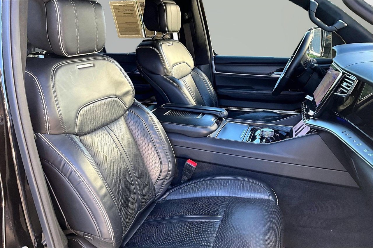 Used 2024 Jeep Grand Wagoneer L Series II w/ Quick Order Packagew 28T AWD/4WD image 23