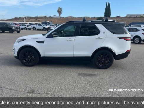 Used 2020 Land Rover Discovery Landmark AWD/4WD image 9