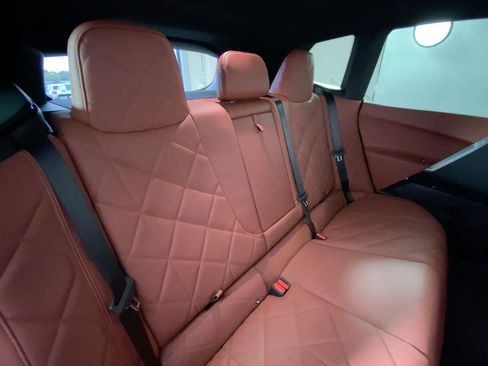 New 2026 BMW iX M70 image 31