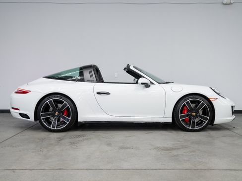 Used 2019 Porsche 911 Targa 4S AWD/4WD image 49