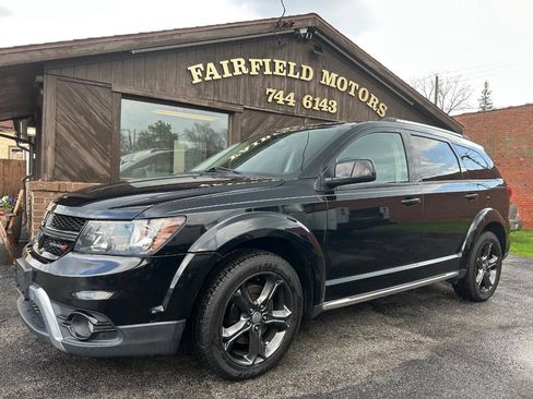 Used 2015 Dodge Journey Crossroad w/ Flexible Seating Group image 1