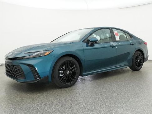 New 2026 Toyota Camry SE image 6