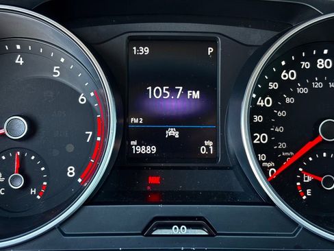 Used 2021 Volkswagen Tiguan S image 14