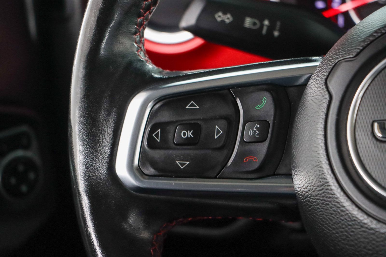 Used 2018 Jeep Wrangler Unlimited Rubicon AWD/4WD image 14