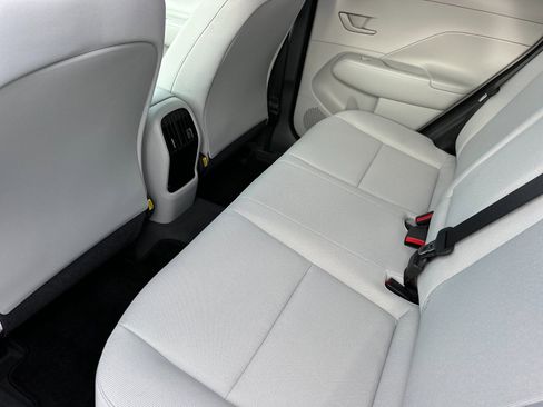 Used 2024 Hyundai Kona SEL image 12