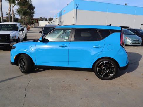 Used 2024 Kia Soul EX image 17