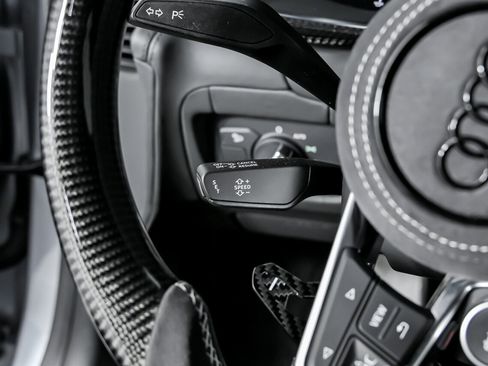 Used 2020 Audi R8 V10 image 35