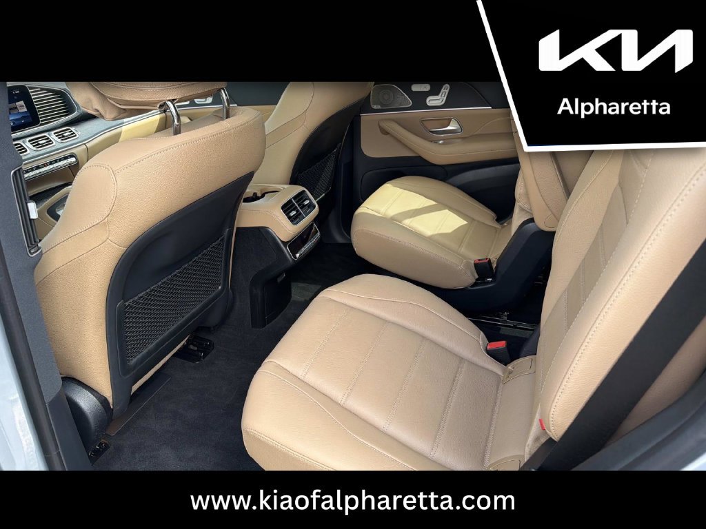 Used 2025 Mercedes-Benz GLS 450 4MATIC image 12