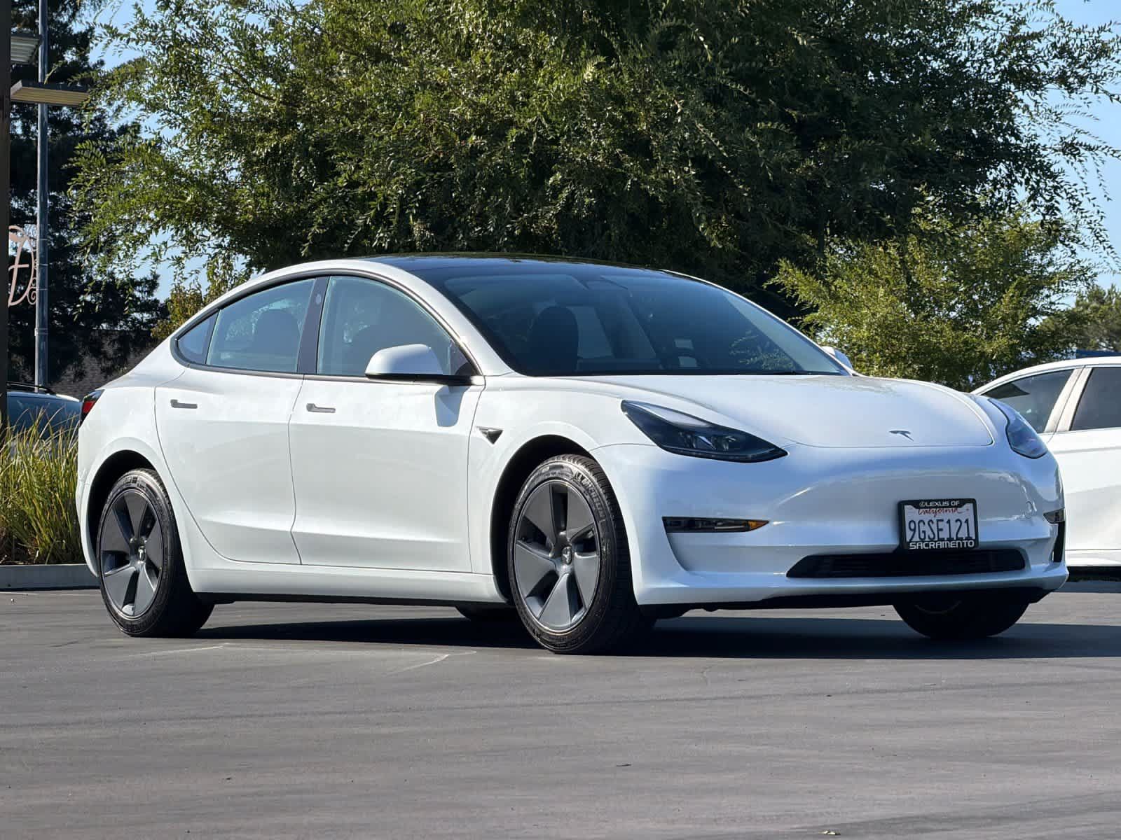 Used 2023 Tesla Model 3 Standard Range RWD image 5
