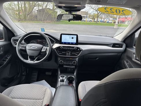 Used 2022 Ford Escape SE w/ Cold Weather Package AWD/4WD image 13