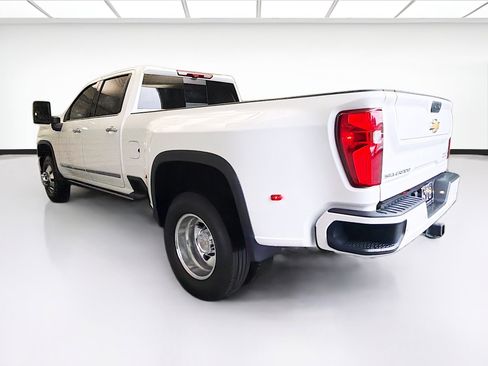 Used 2024 Chevrolet Silverado 3500 High Country w/ High Country Premium Package image 6