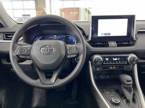 Used 2025 Toyota RAV4 XLE image 6
