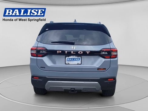 New 2026 Honda Pilot TrailSport image 6