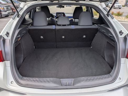 Used 2020 Toyota C-HR XLE FWD image 31