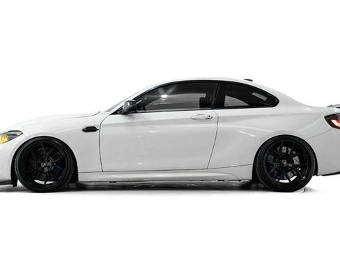 Used 2018 BMW M2 image 9