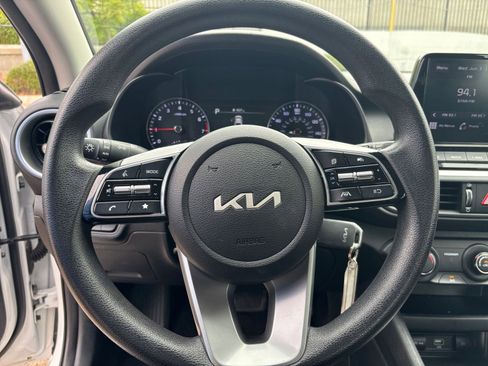 Used 2024 Kia Forte LXS FWD image 25