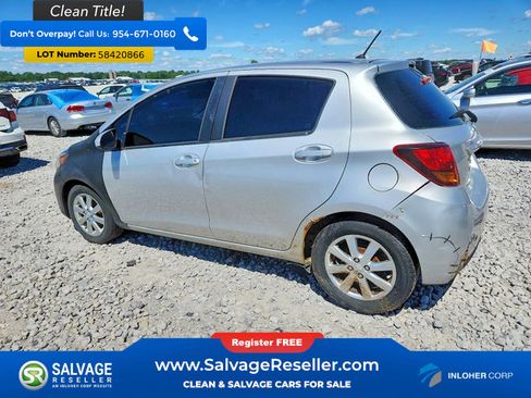 Used 2015 Toyota Yaris LE FWD image 2