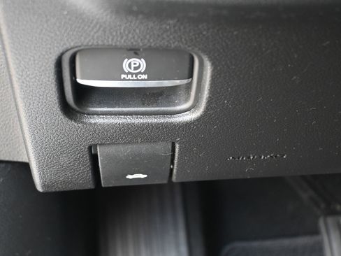 Used 2023 Jeep Grand Cherokee L Summit AWD/4WD image 12
