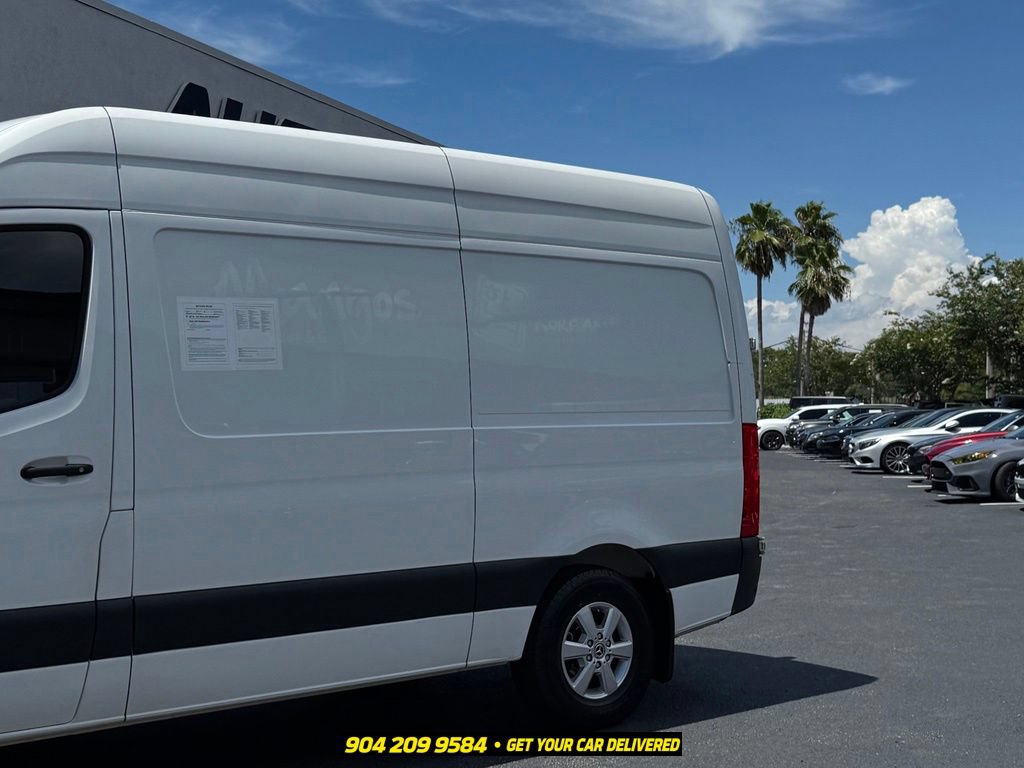 Used 2023 Mercedes-Benz Sprinter 2500 image 3