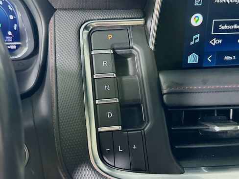 Used 2022 Chevrolet Tahoe RST w/ Luxury Package RWD image 36
