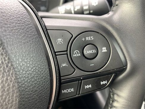 Certified 2024 Toyota Corolla SE image 28