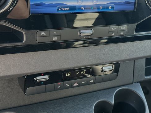 New 2025 Mercedes-Benz Sprinter 2500 image 22