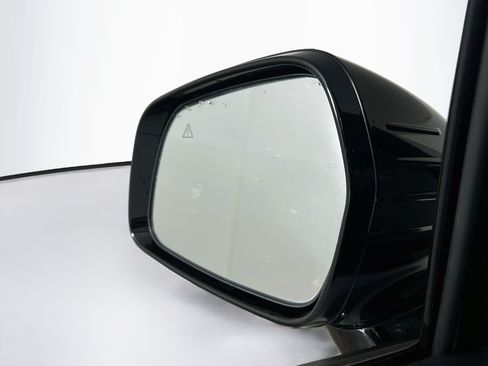 Used 2023 Kia Sorento S w/ Panoramic Sunroof Package AWD/4WD image 16
