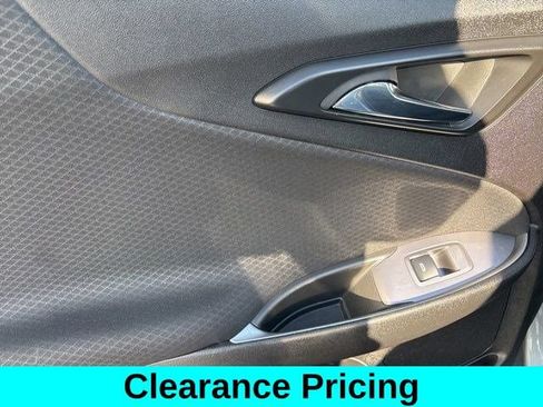 Used 2024 Chevrolet Malibu LT FWD image 32