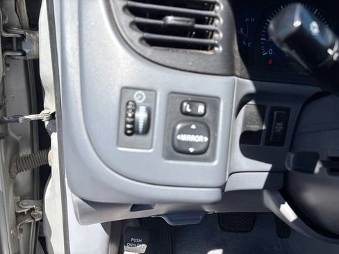 Used 2003 Toyota Sienna LE w/ Symphony Pkg FWD image 21