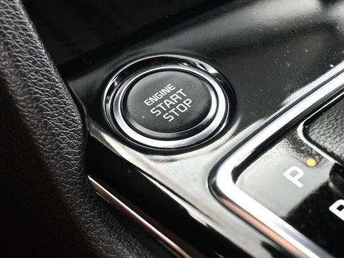 Used 2025 Kia Sportage EX image 32