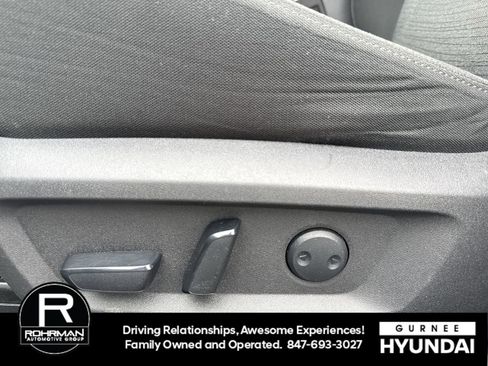 Used 2023 Nissan Rogue SV image 10