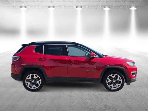 Used 2018 Jeep Compass Limited w/ Navigation Group AWD/4WD image 9