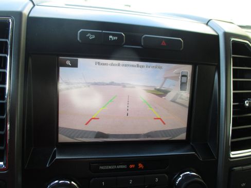 Used 2015 Ford F150 XLT w/ Equipment Group 302A Luxury image 20