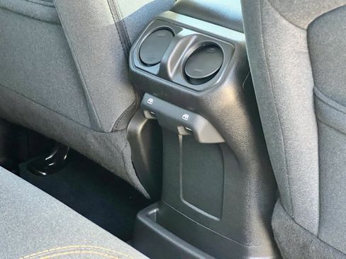 Used 2024 Jeep Wrangler Unlimited image 48