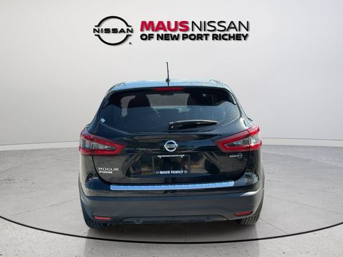 Certified 2022 Nissan Rogue Sport S FWD image 8