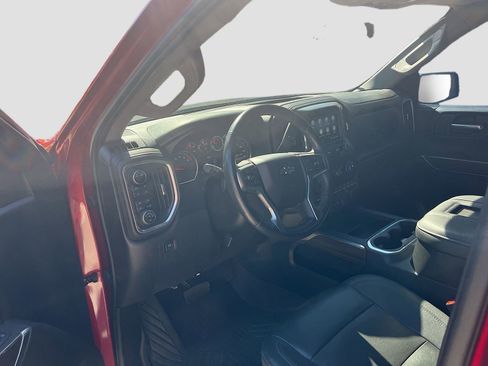 Used 2021 Chevrolet Silverado 1500 LT Trail Boss w/ Convenience Package II image 9