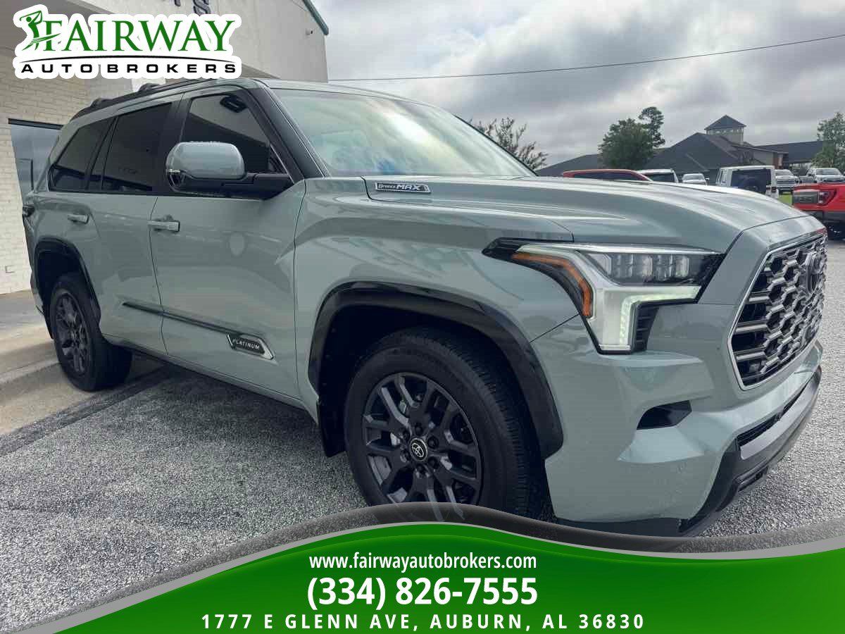 Used 2025 Toyota Sequoia Platinum AWD/4WD image 4